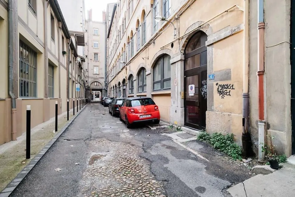 Apartmán Bright And Peaceful T2 In Town Center Ail Lyon 0*,