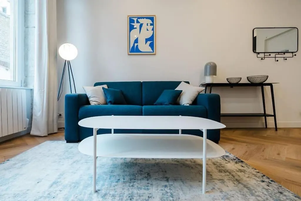 Bright And Peaceful T2 In Town Center Ail Apartment