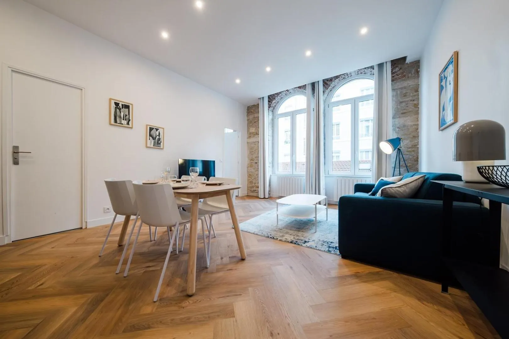Apartment Bright And Peaceful T2 In Town Center Ail