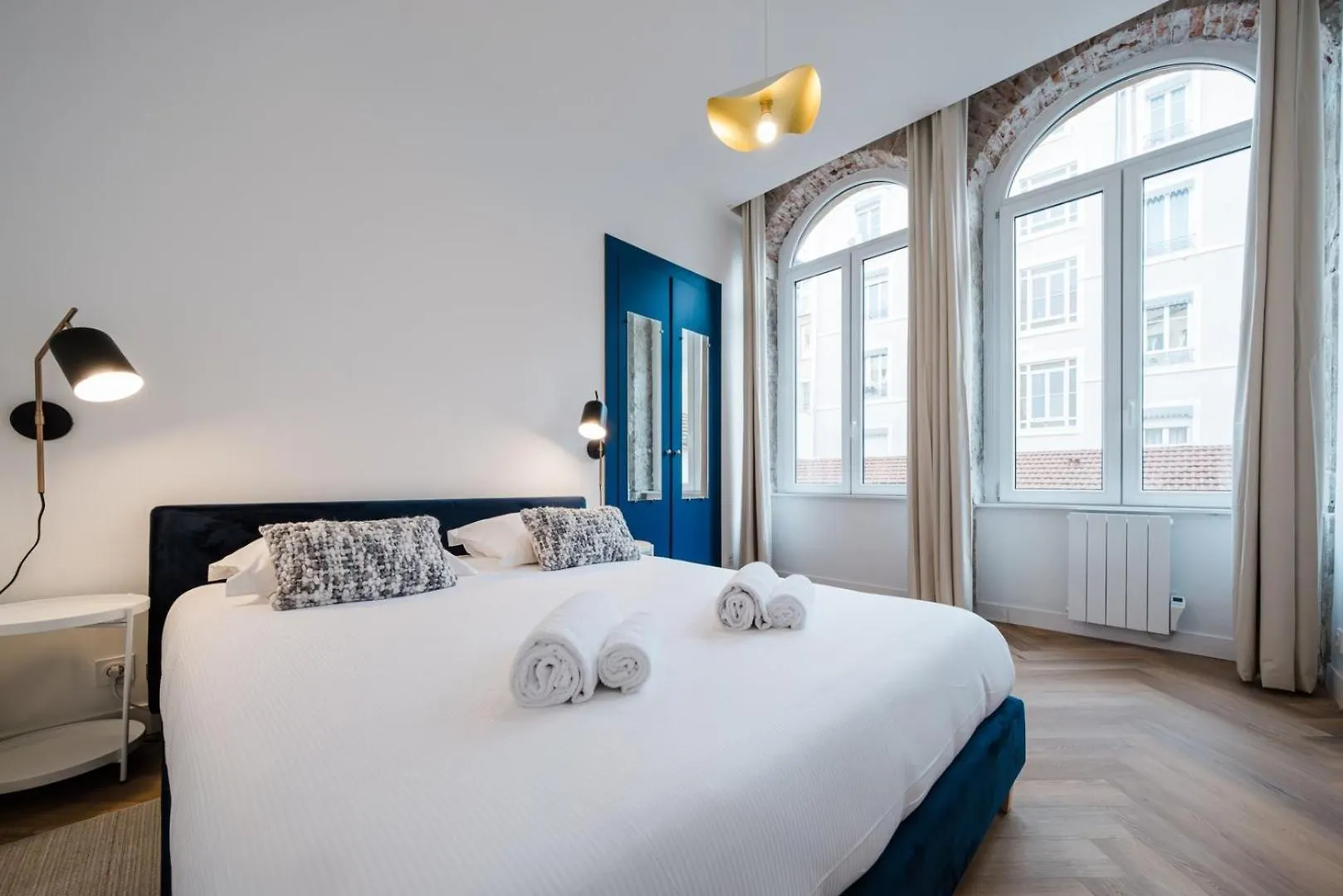 Apartment Bright And Peaceful T2 In Town Center Ail