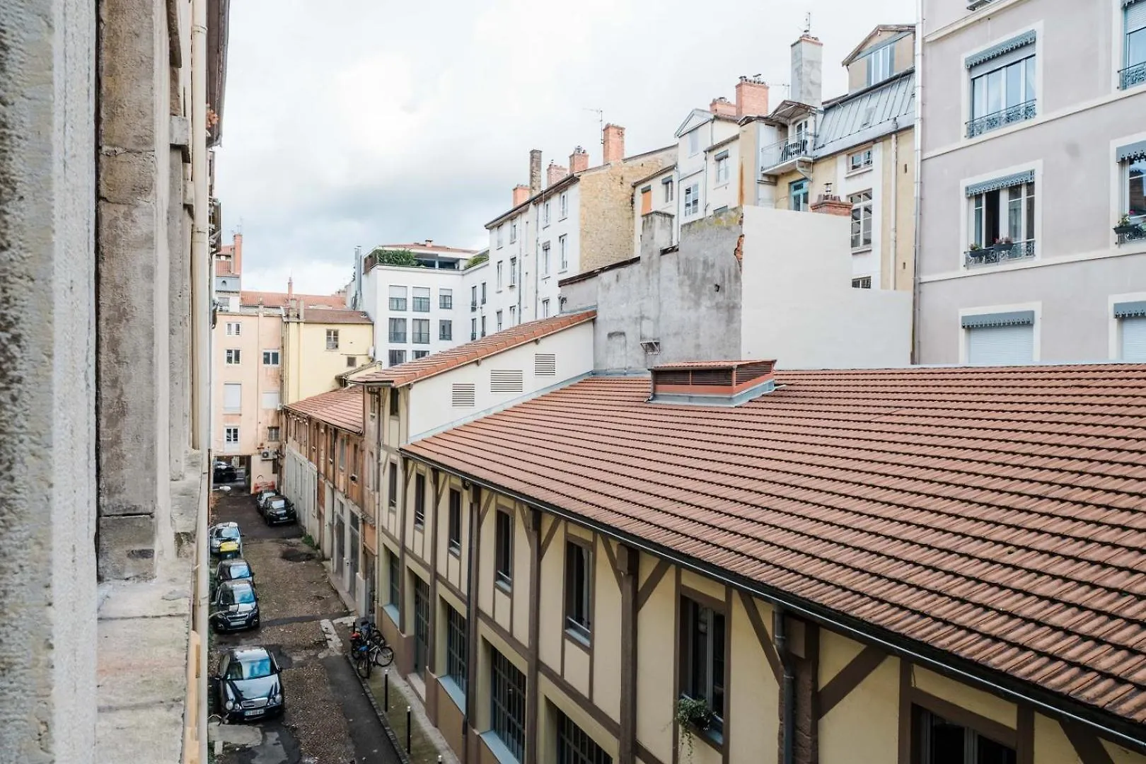Apartment Bright And Peaceful T2 In Town Center Ail
